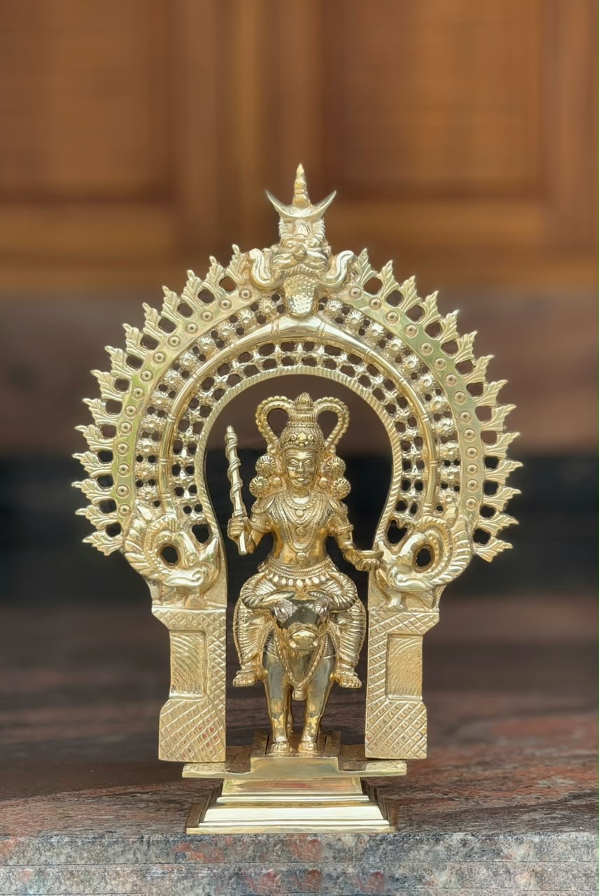 VISHNUMAYA SWAMI IDOL ( 47 YAVAM )